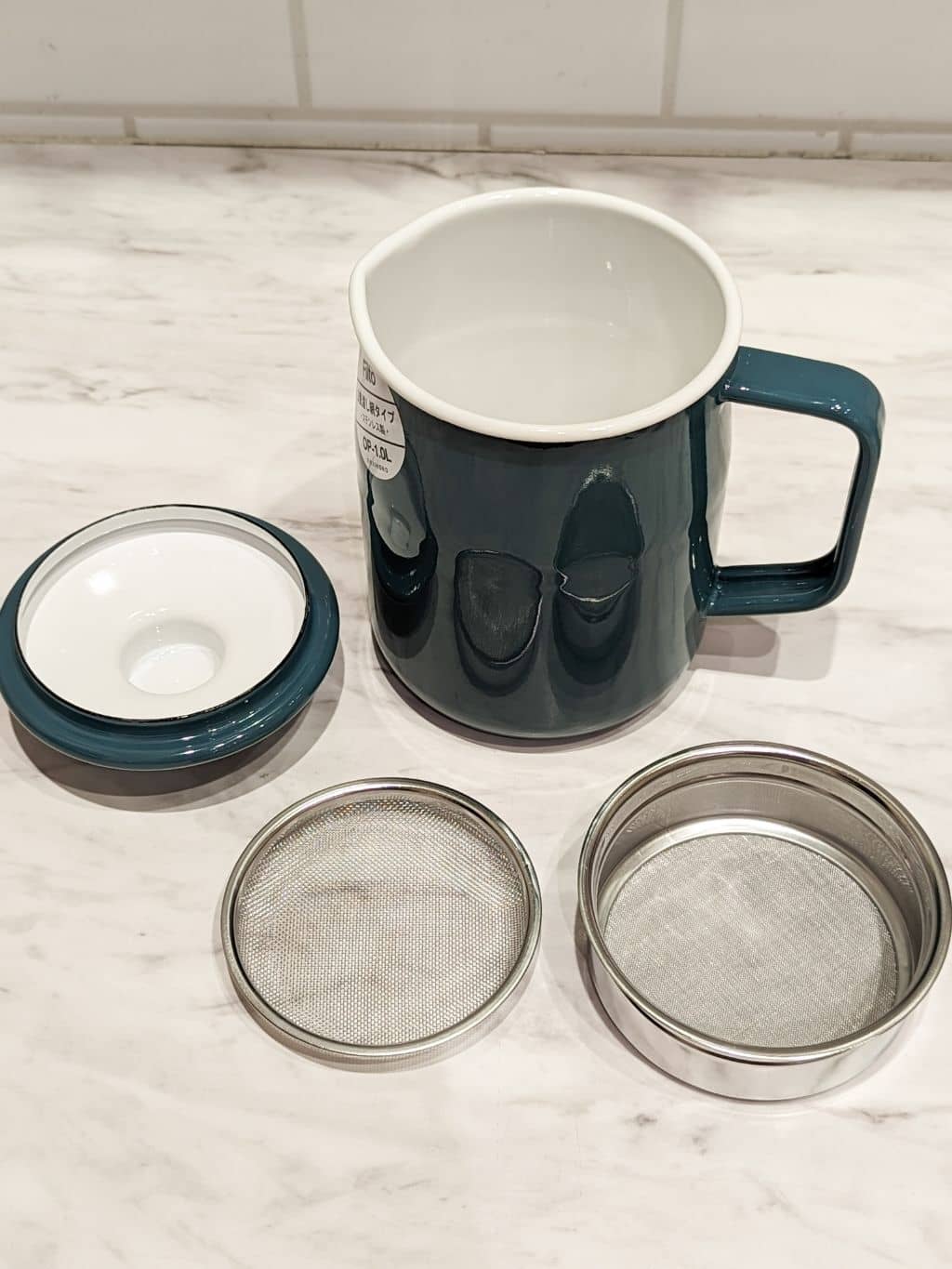シモさんの「212 KITCHEN STORE｜フィルト 1.0Lオイルポット BL ＜富士ホーロー＞」を使ったコーディネート