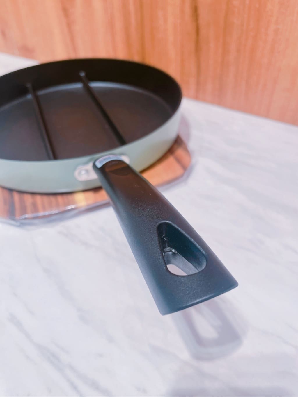 アリオ川口さんの「212 KITCHEN STORE｜マイスターハンド ウッドボード L ＜TOOLS ツールズ＞」を使ったコーディネート