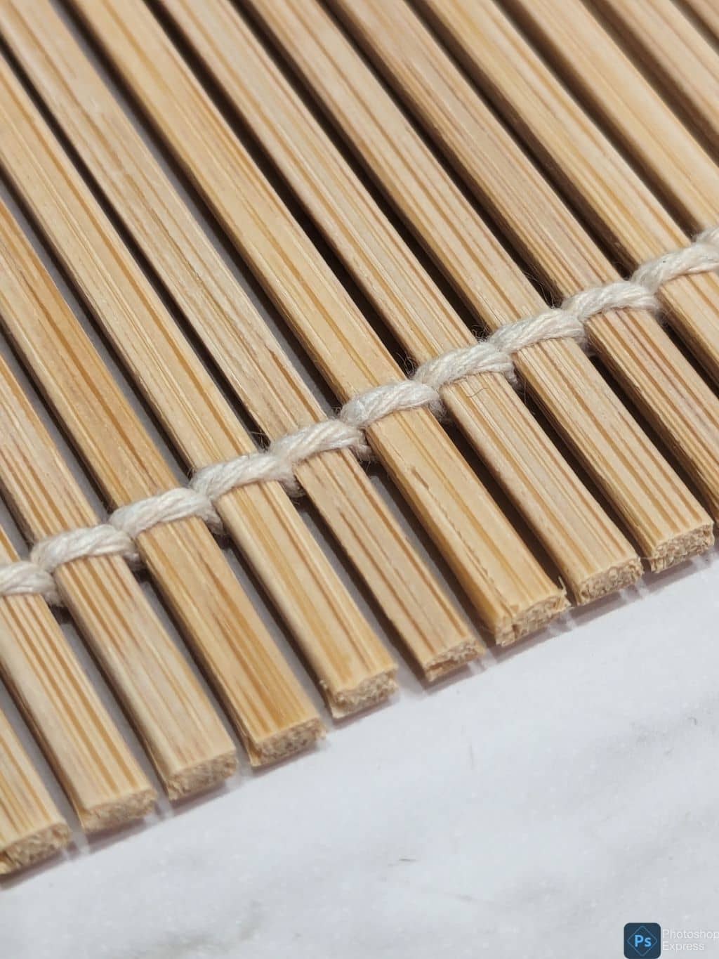 シモさんの「212 KITCHEN STORE｜磨き竹巻寿 9寸 27&times;27cm」を使ったコーディネート