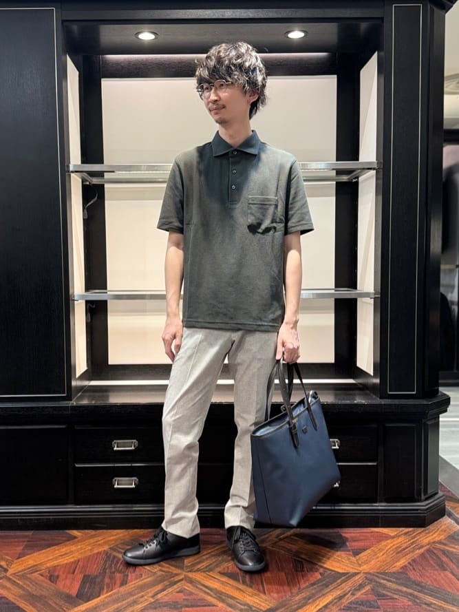 よっしーさんの「TAKEO KIKUCHI｜【抗菌防臭／9色5サイズ展開】ハニカムメランジ ポロシャツ」を使ったコーディネート