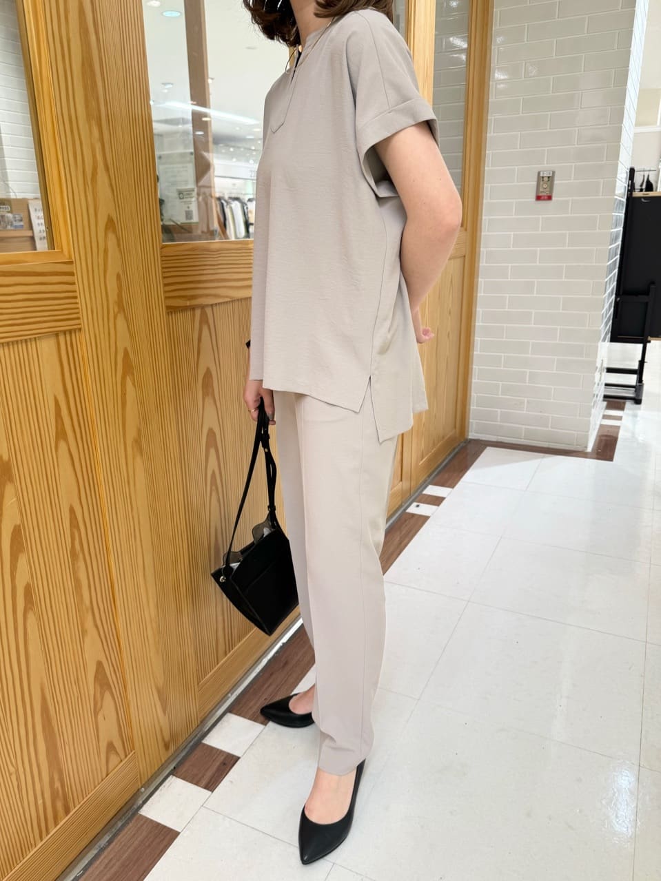 yoshikoさんの「UNTITLED｜【日本製・本革】Comfit Dresser Pumps（コンフィットドレッサーパンプス）」を使ったコーディネート
