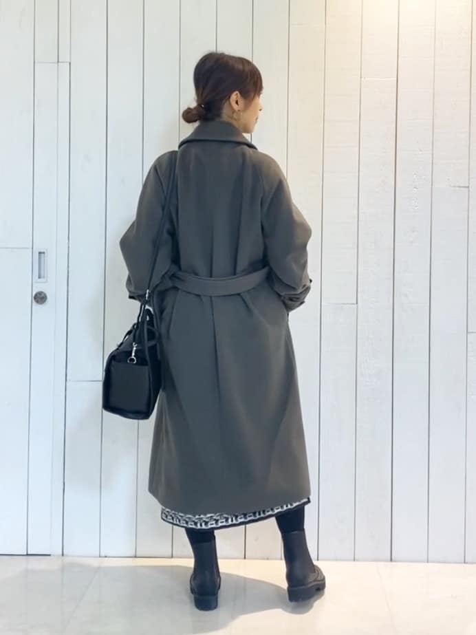 𝑹𝑶𝑴𝑰さんの「INDIVI｜」を使ったコーディネート