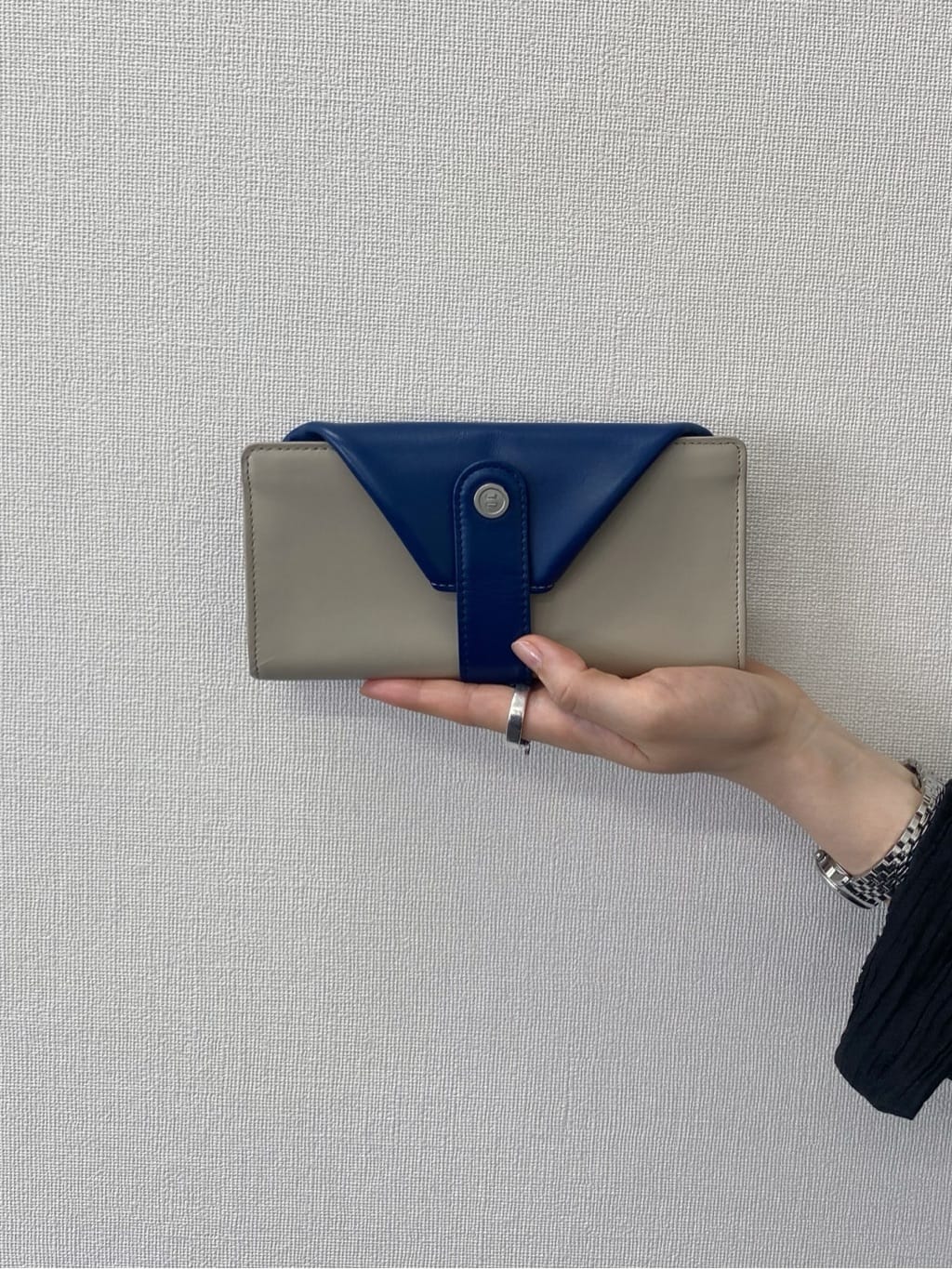 Uさんの「HIROKO HAYASHI｜【WEB限定】GIORNO（ジョルノ）マルチ財布」を使ったコーディネート