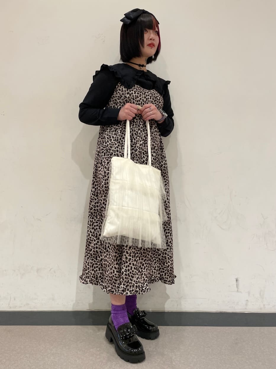 なぁてんさんの「ESPERANZA｜◆ラメ無地クルーソックス」を使ったコーディネート