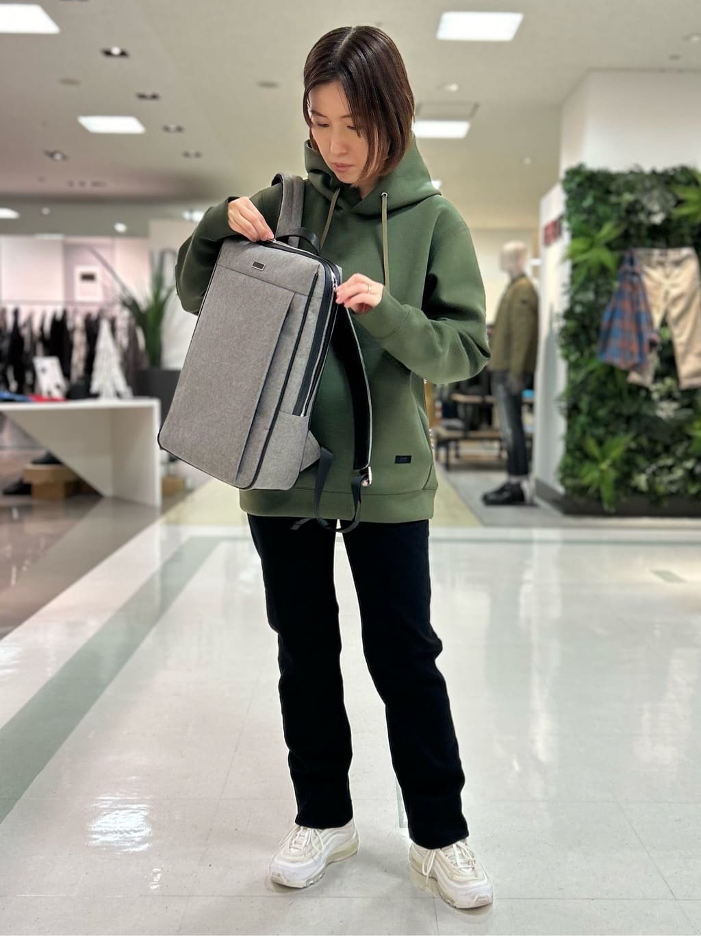 みかさんの「TAKEO KIKUCHI｜【Sサイズ～】ストレッチ デニム パンツ」を使ったコーディネート