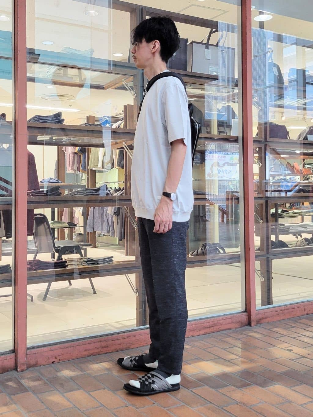 piroyaさんの「TAKEO KIKUCHI｜【抗菌防臭／5サイズ展開】ハイゲージポンチ Tシャツ」を使ったコーディネート