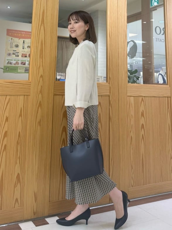 yoshikoさんの「UNTITLED｜【日本製・本革】Comfit Dresser Pumps（コンフィットドレッサーパンプス）」を使ったコーディネート