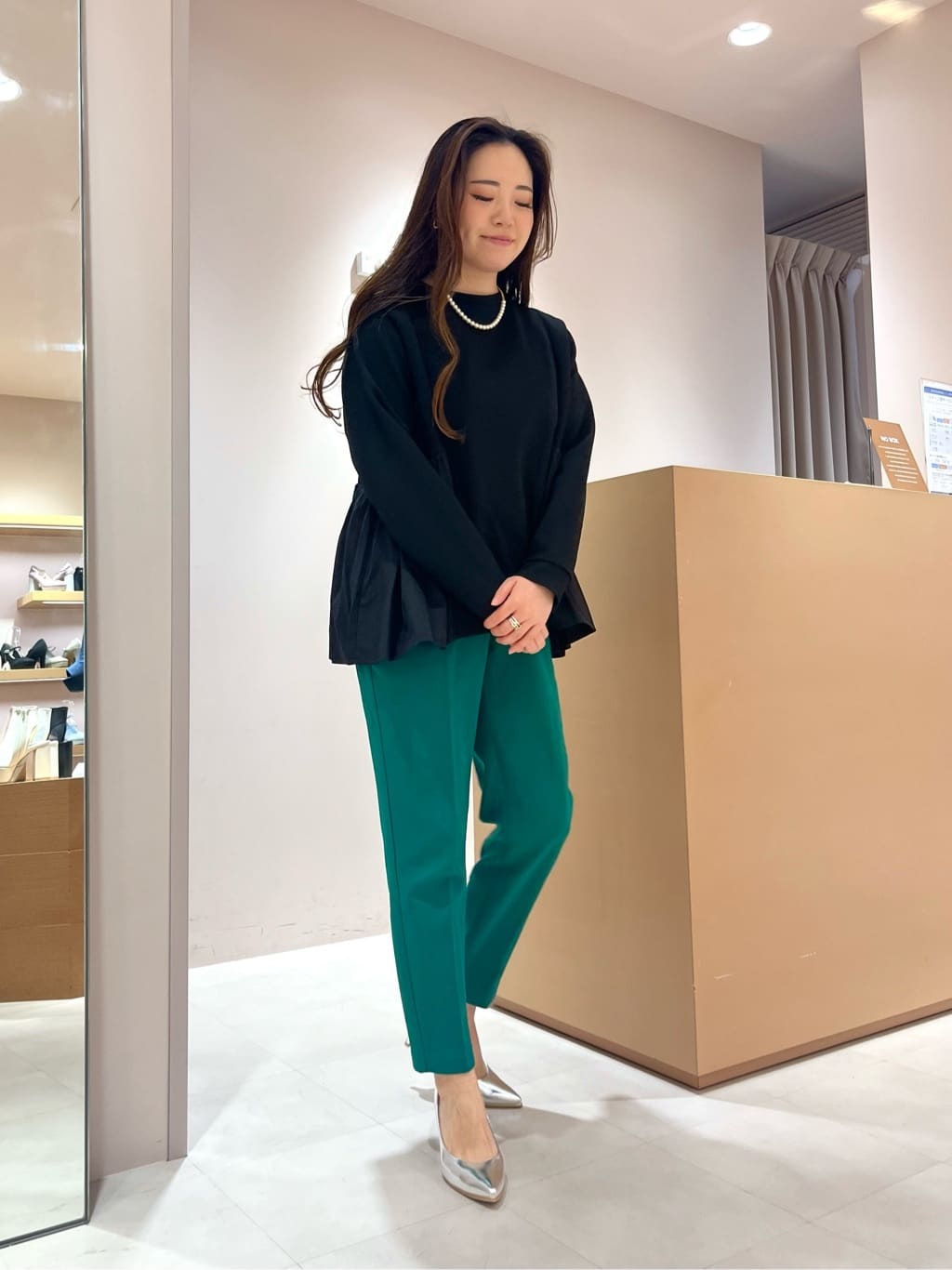 aya.oさんの「ESPERANZA｜【12時間パンプス】約7.5㎝　歩きやすくて疲れにくい」を使ったコーディネート