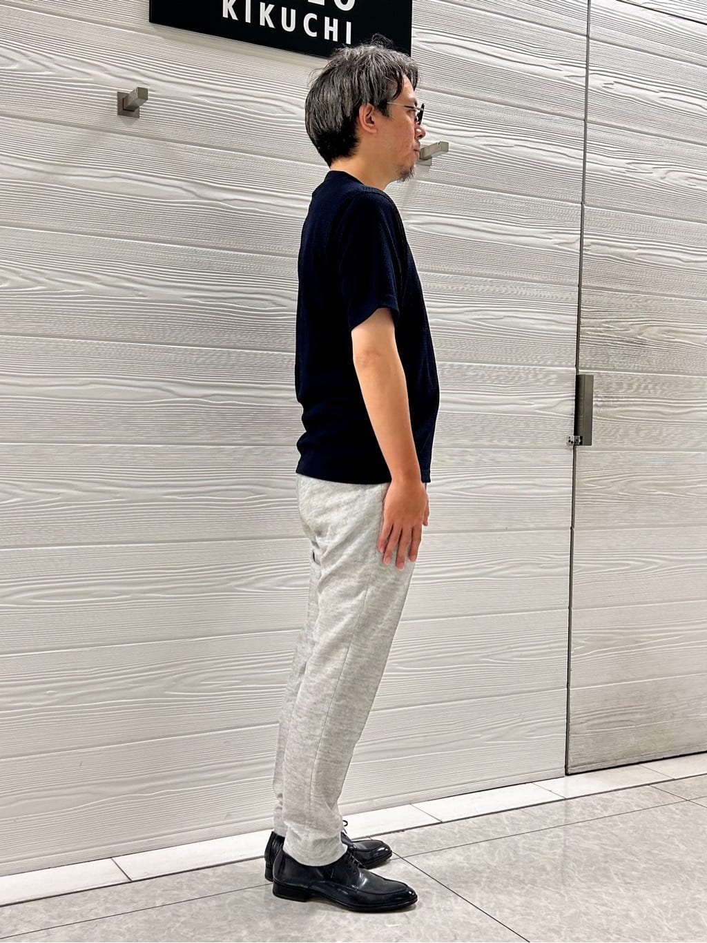 すーさんの「TAKEO KIKUCHI｜【尾州織】リネンブレンド メッシュパンツ」を使ったコーディネート