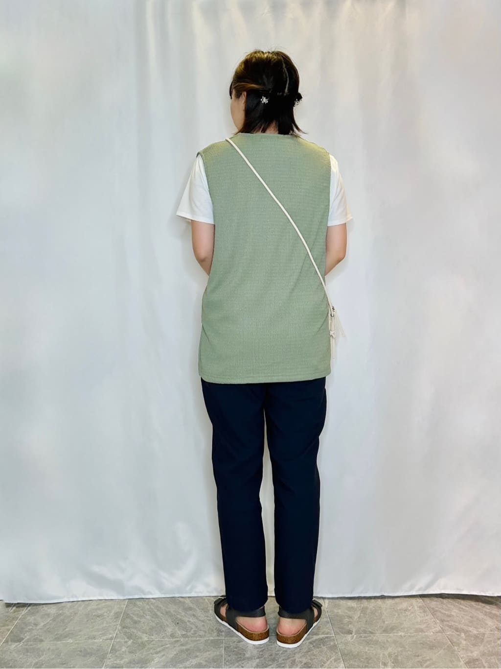 ネリさんの「SHOO･LA･RUE｜【SS-3L/無理せずスリム】 ぐんぐん伸びる イージーテーパードパンツ」を使ったコーディネート