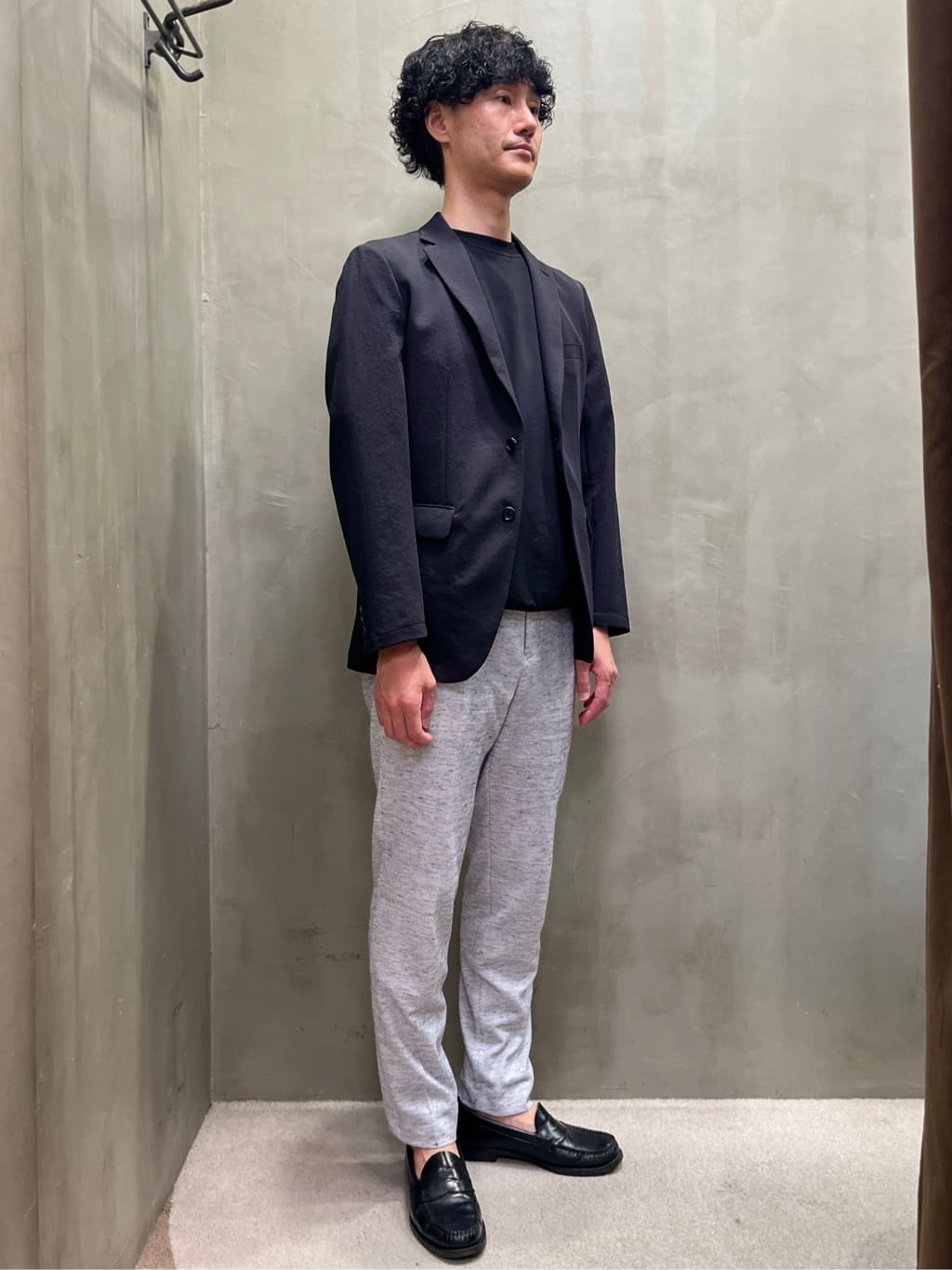 mutoさんの「TAKEO KIKUCHI｜【抗菌防臭／5サイズ展開】ハイゲージポンチ Tシャツ」を使ったコーディネート