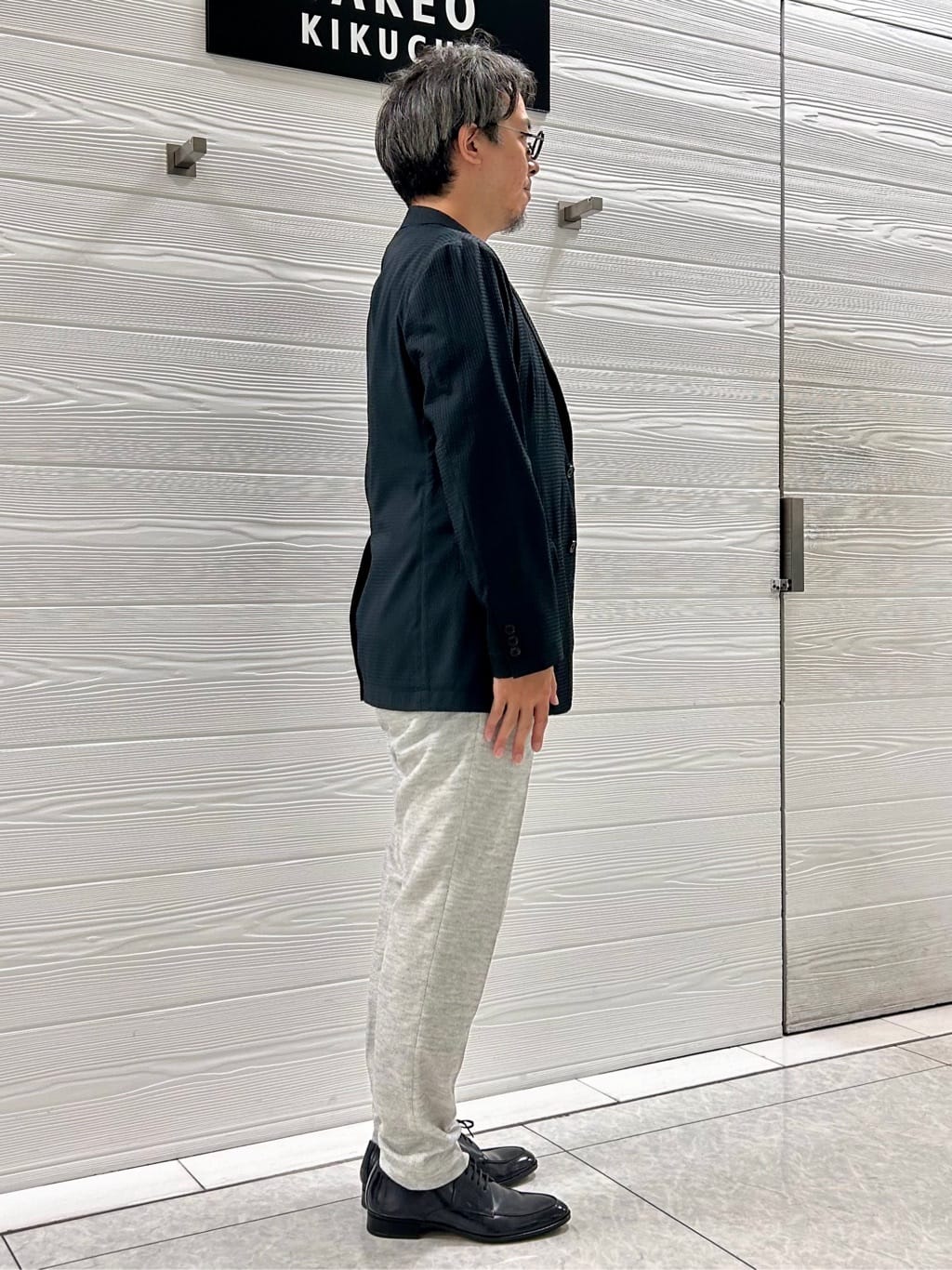 すーさんの「TAKEO KIKUCHI｜【尾州織】リネンブレンド メッシュパンツ」を使ったコーディネート