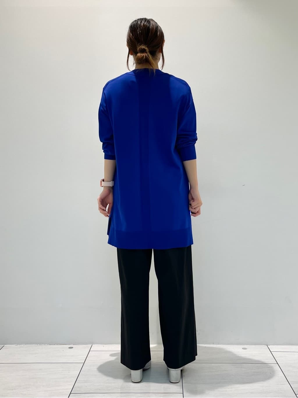 kanonさんの「INDIVI｜【褒められパンツ／洗える／ウエストゴム】ワイドタックパンツ」を使ったコーディネート