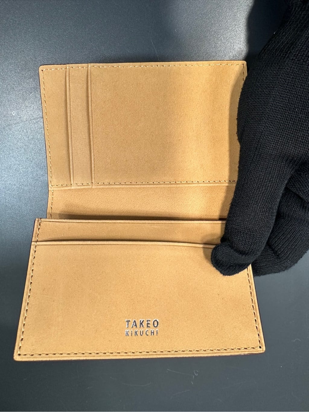 Uさんの「TAKEO KIKUCHI｜【ソフト＆ナチュラル】ミニメッシュ レザー 名刺入れ」を使ったコーディネート