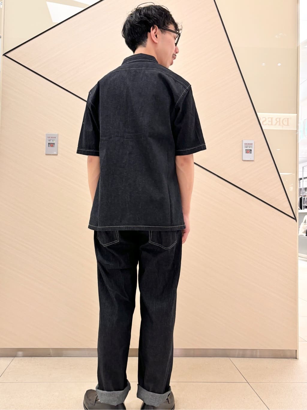 小山凌さんの「DRESSTERIOR｜【撥水加工/Safari5月号掲載】ローファー」を使ったコーディネート