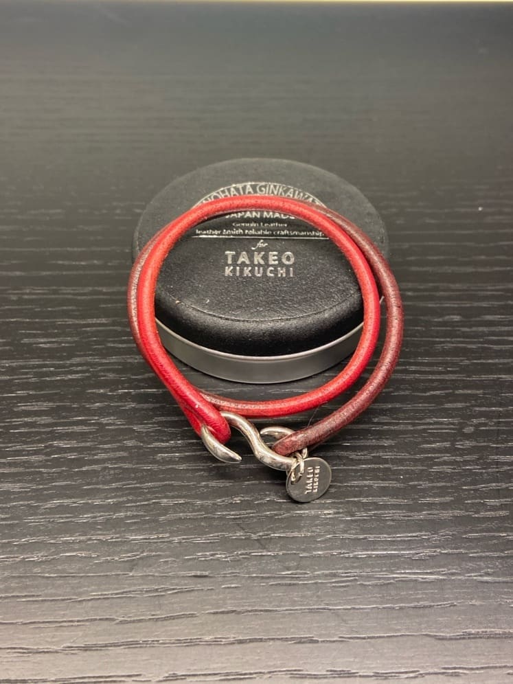たかぽんさんの「TAKEO KIKUCHI｜【MADE IN JAPAN】2重巻き 染め分けレザー ブレスレット」を使ったコーディネート