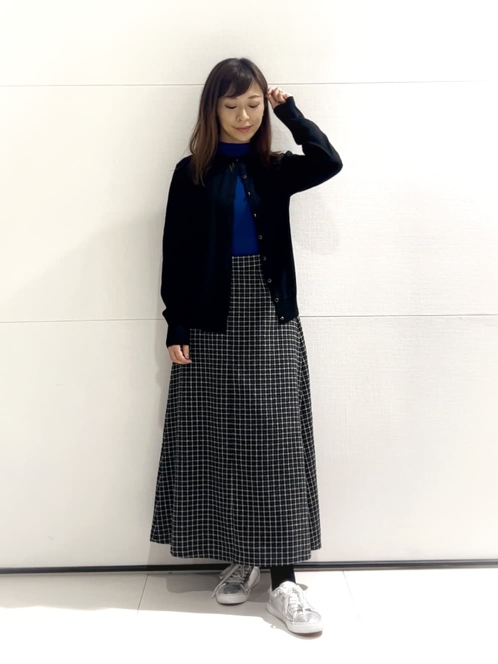𝑹𝑶𝑴𝑰さんの「INDIVI｜」を使ったコーディネート