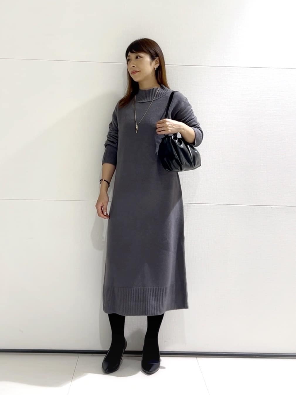 𝑹𝑶𝑴𝑰さんの「INDIVI｜」を使ったコーディネート