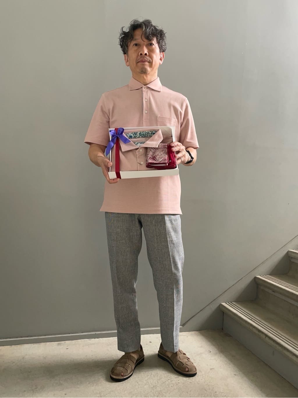 デザイナーTAKEman さんの「TAKEO KIKUCHI｜【抗菌防臭／9色5サイズ展開】ハニカムメランジ ポロシャツ」を使ったコーディネート