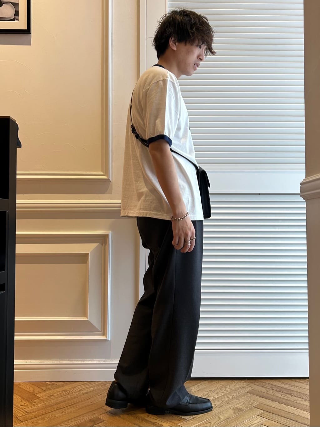 須田　慎二郎さんの「DRESSTERIOR｜【撥水加工/Safari5月号掲載】ローファー」を使ったコーディネート