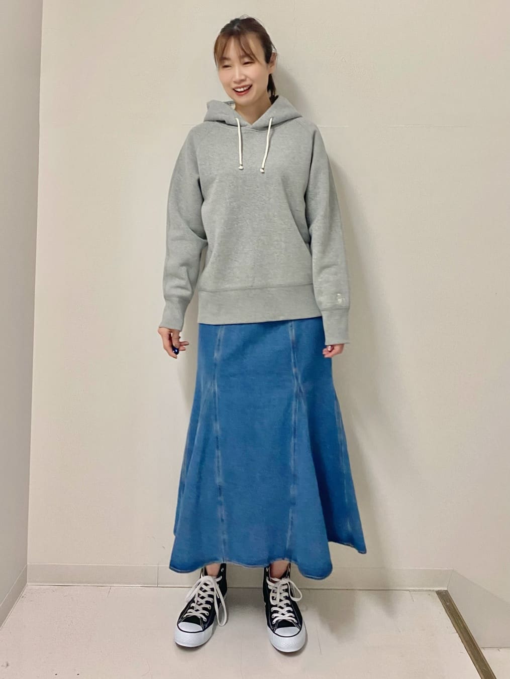 Junさんの「Dessin｜【ユニセックス・日本製・洗える】吊り裏毛フーデッドスウェット」を使ったコーディネート