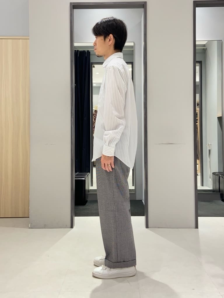 わいずみさんの「TAKEO KIKUCHI｜【Three by Three】シャイニーシャークピンヘッド ベスト / 3ピース対応」を使ったコーディネート