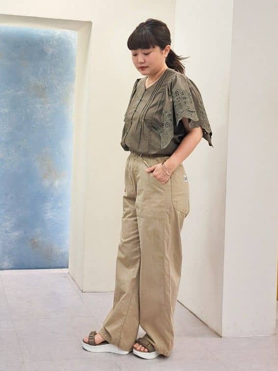 ふるさんの「grove｜＜Lee&times;grove（別注色あり）＞ PAINTER PANTS」を使ったコーディネート