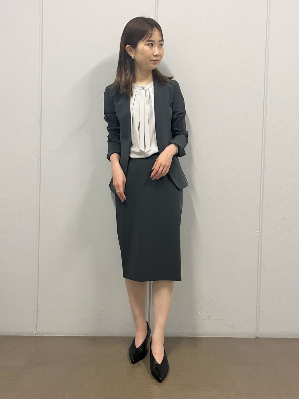 shokoさんの「INDIVI｜【定番スーツ/洗える/UVケア】ストレッチノーカラージャケット」を使ったコーディネート