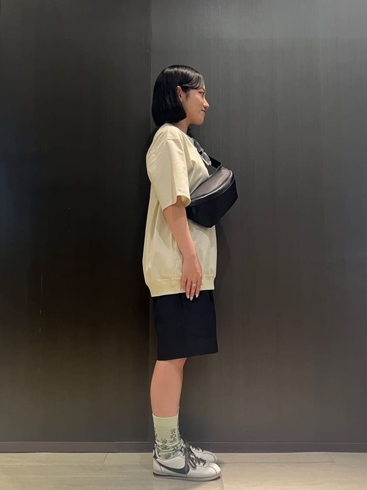 みちゃおさんの「TAKEO KIKUCHI｜【抗菌防臭／5サイズ展開】ハイゲージポンチ Tシャツ」を使ったコーディネート