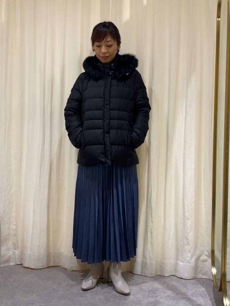 𝑹𝑶𝑴𝑰さんの「INDIVI｜」を使ったコーディネート