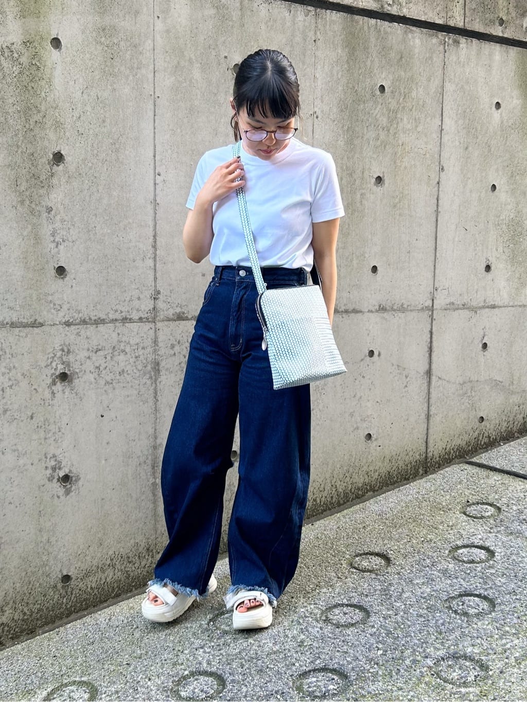 NICHIさんの「HIROKO HAYASHI｜OTTICA（オッティカ）ショルダーバッグ」を使ったコーディネート