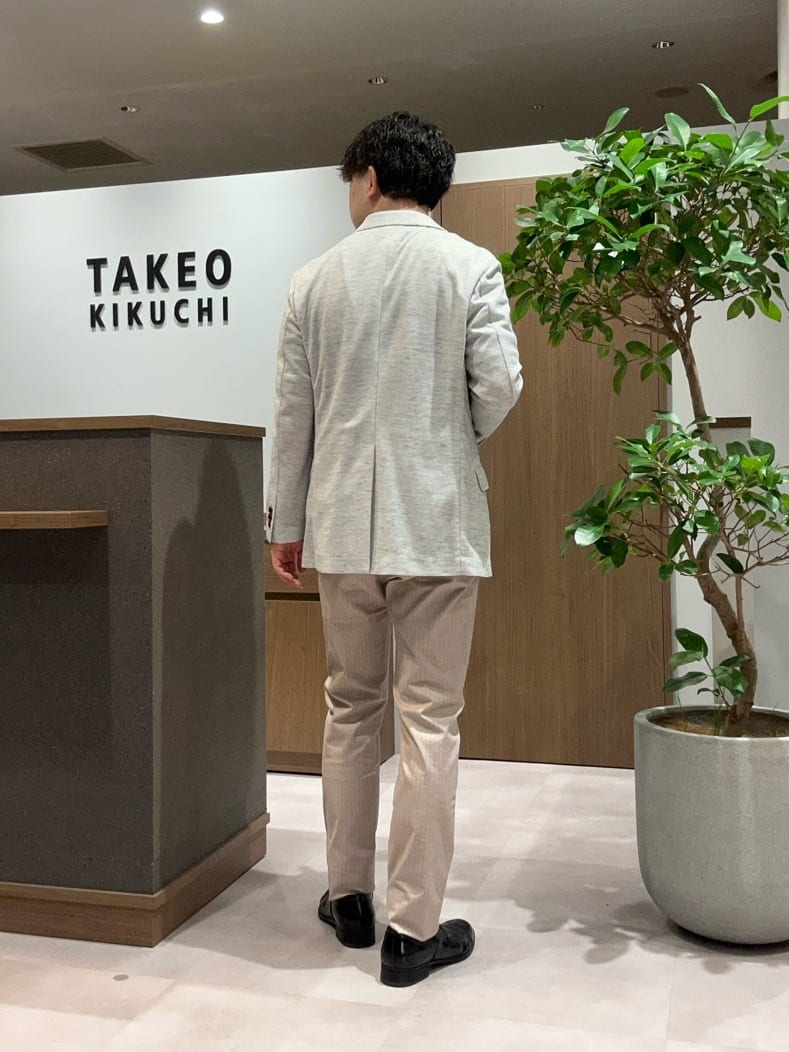 コウノ モトヤさんの「TAKEO KIKUCHI｜【尾州織】リネンブレンド メッシュ ジャケット」を使ったコーディネート