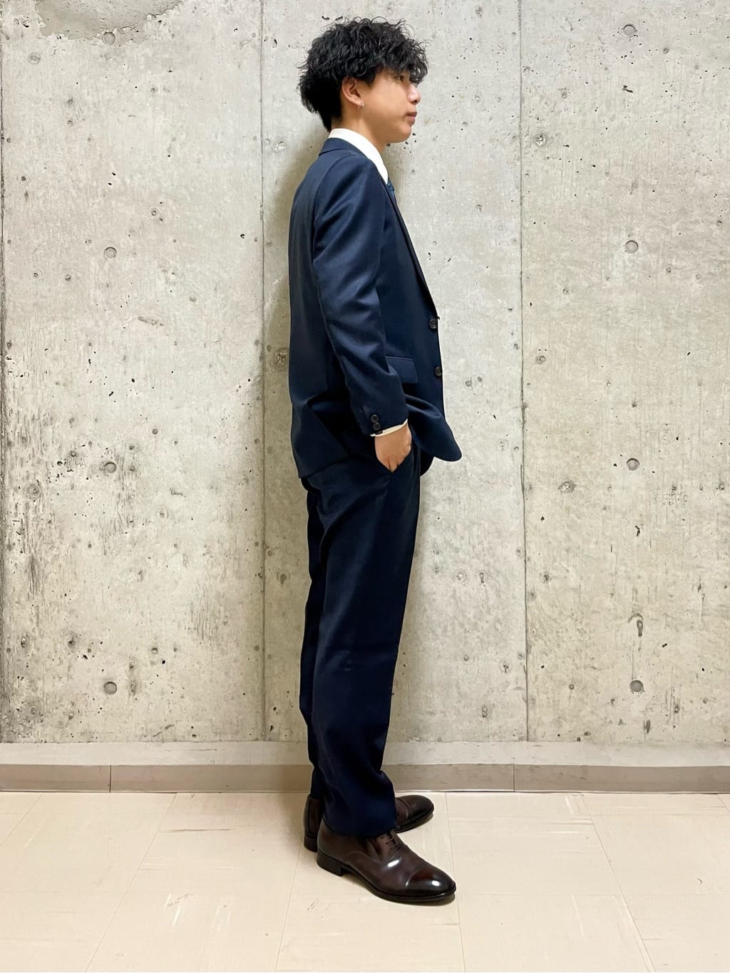 すずきさんの「TAKEO KIKUCHI｜【Three by Three】シャイニーシャークピンヘッド ベスト / 3ピース対応」を使ったコーディネート