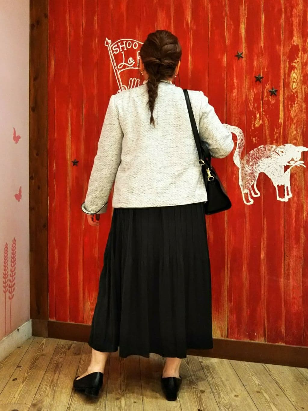 にこよしさんの「SHOO･LA･RUE｜◆【通勤/セレモニー】女性らしいハートネック パイピング ツイードジャケット」を使ったコーディネート