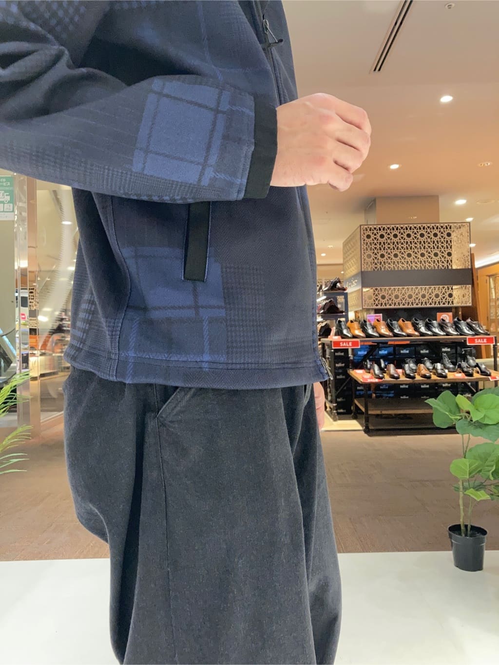 KDDさんの「TAKEO KIKUCHI｜【キーリング付】メランジ　大人トートバッグ」を使ったコーディネート