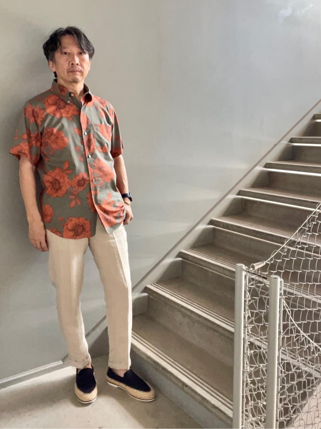 デザイナーTAKEman さんの「TAKEO KIKUCHI｜【冠婚葬祭】ブラックレザー クラッチバッグ」を使ったコーディネート