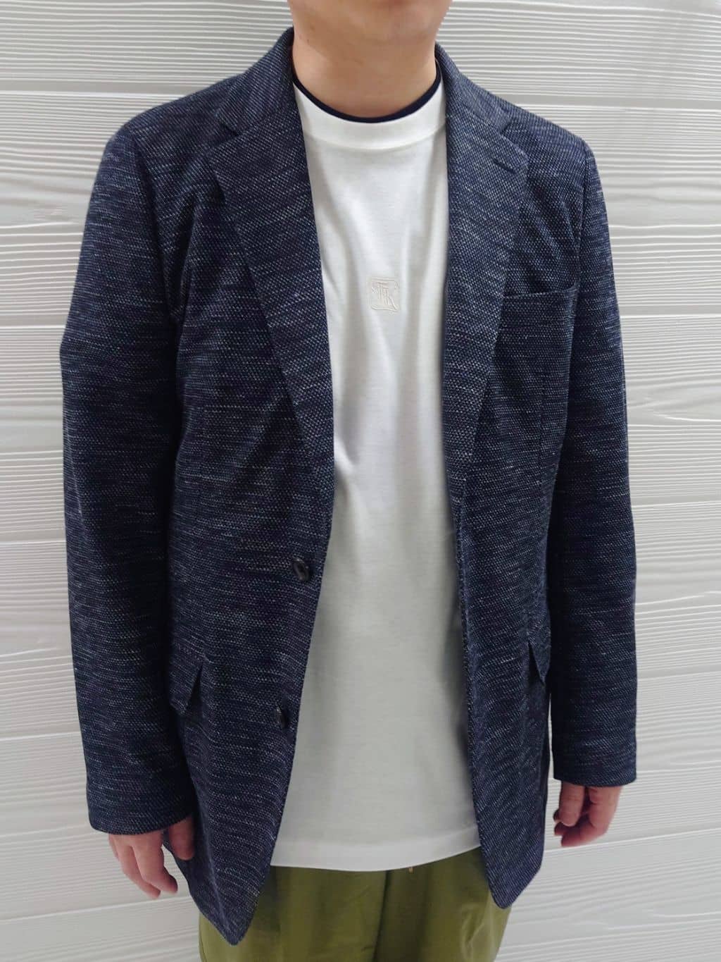 かずさんの「TAKEO KIKUCHI｜【刺繍ロゴT】スムース ワンポイント Tシャツ」を使ったコーディネート
