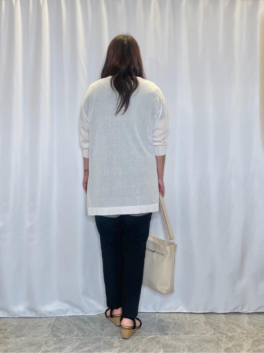 Ayaさんの「SHOO･LA･RUE｜【洗える/SS-3L】すっきりキレイにかっこよく 大人のテーパードパンツ」を使ったコーディネート