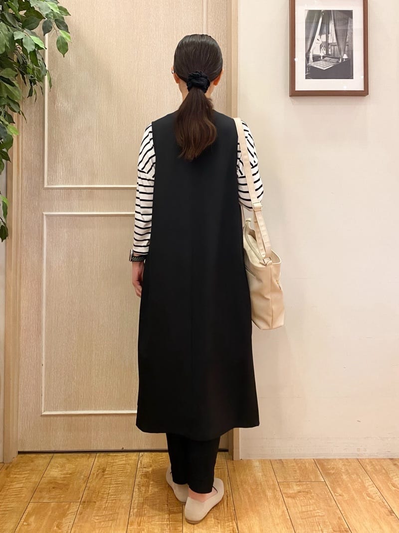 みぞさんさんの「SHOO･LA･RUE｜【SS-3L/無理せずスリム】 ぐんぐん伸びる イージーテーパードパンツ」を使ったコーディネート