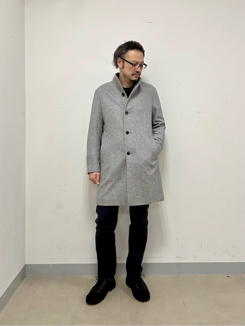 coheyさんの「TAKEO KIKUCHI｜【ウールカシミヤブレンド】ビーバー調 スタンドカラー コート」を使ったコーディネート