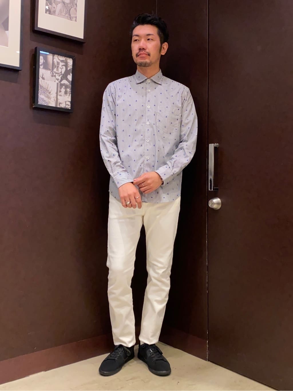 shuheiさんの「TAKEO KIKUCHI｜【Sサイズ～】ストレッチ デニム パンツ」を使ったコーディネート