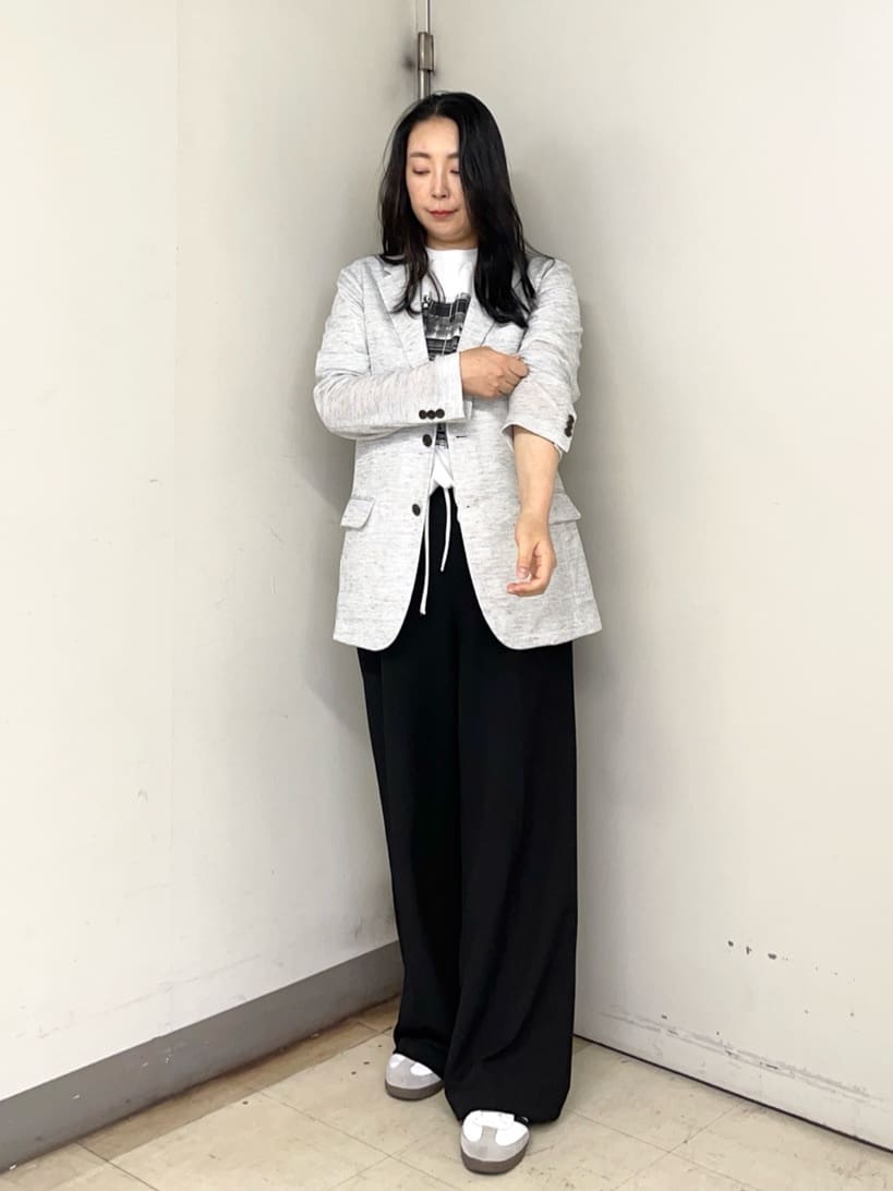 iwさんの「TAKEO KIKUCHI｜【尾州織】リネンブレンド メッシュ ジャケット」を使ったコーディネート