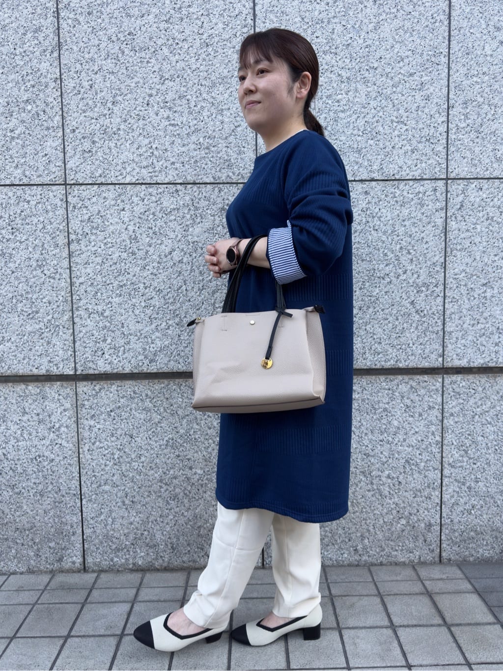 Mii (みー)さんの「SHOO･LA･RUE｜【洗える/SS-3L】すっきりキレイにかっこよく 大人のテーパードパンツ」を使ったコーディネート