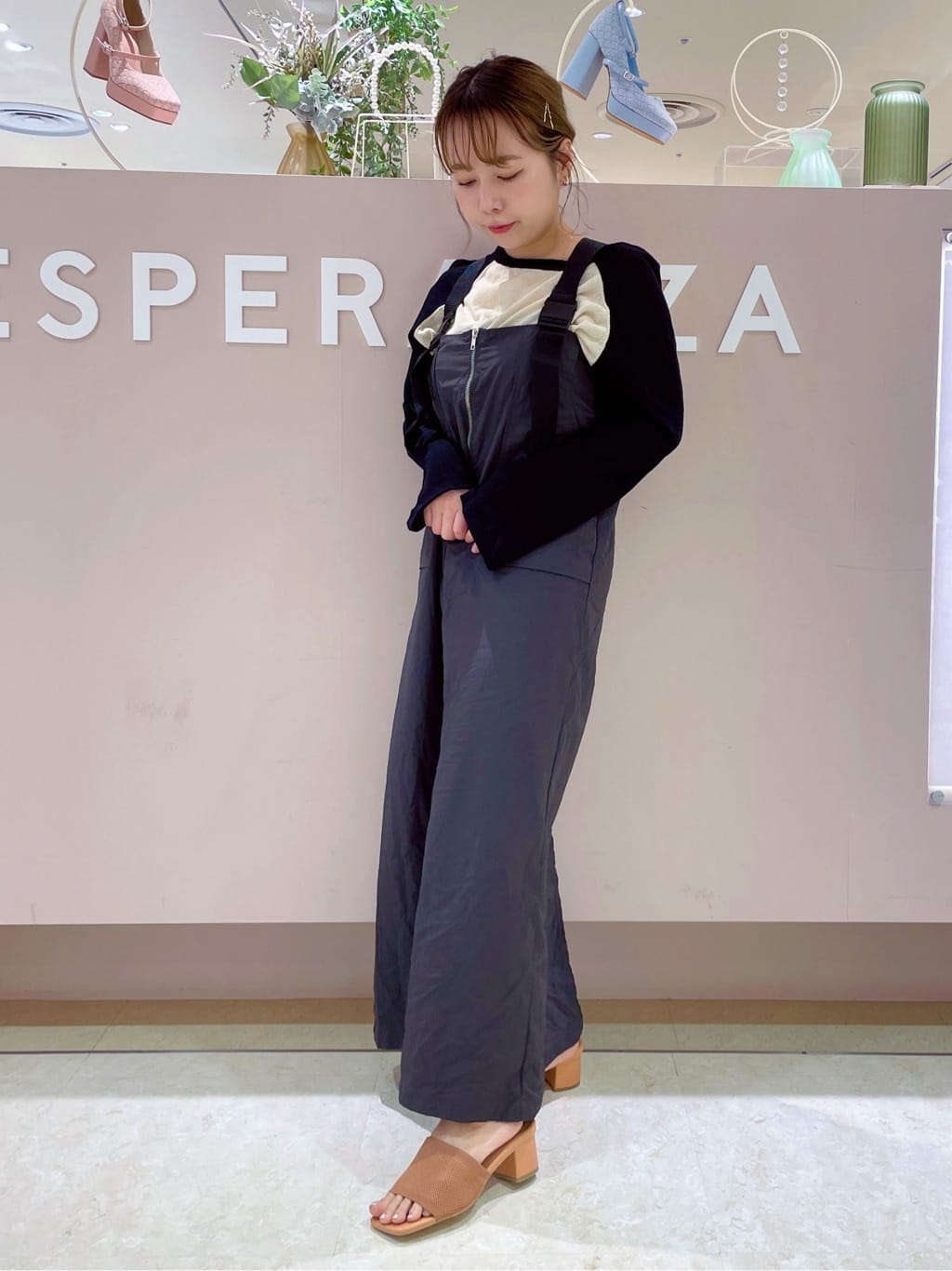 re__さんの「ESPERANZA｜ニットアッパーミュールサンダル 24SS」を使ったコーディネート