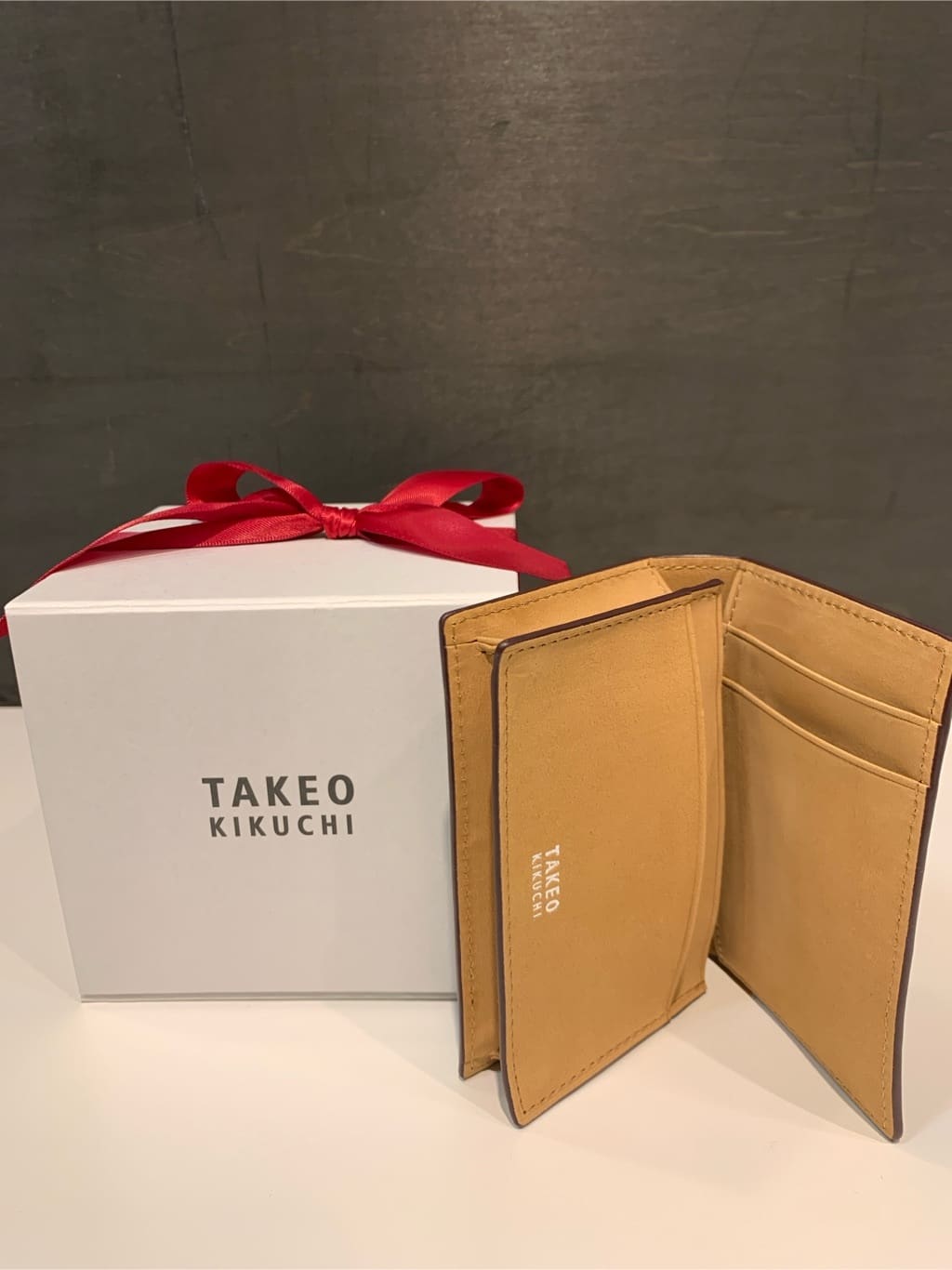 木村剛さんの「TAKEO KIKUCHI｜【ソフト＆ナチュラル】ミニメッシュ レザー 名刺入れ」を使ったコーディネート