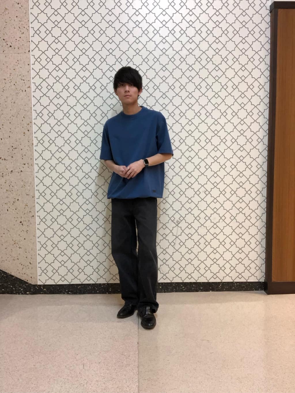 うっちーさんの「TAKEO KIKUCHI｜【抗菌防臭／5サイズ展開】ハイゲージポンチ Tシャツ」を使ったコーディネート