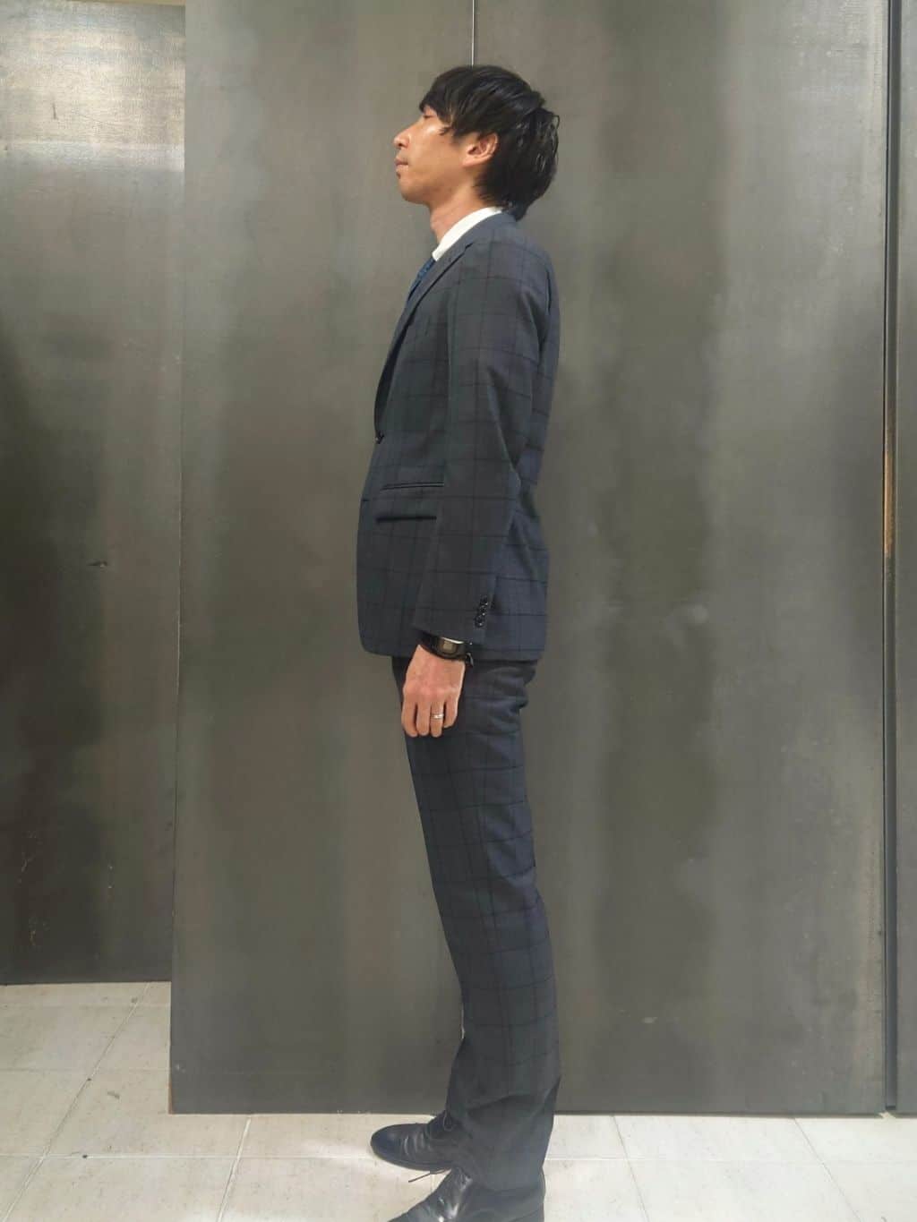 kawamuさんの「TAKEO KIKUCHI｜シャイニー ウインドウペン パンツ」を使ったコーディネート