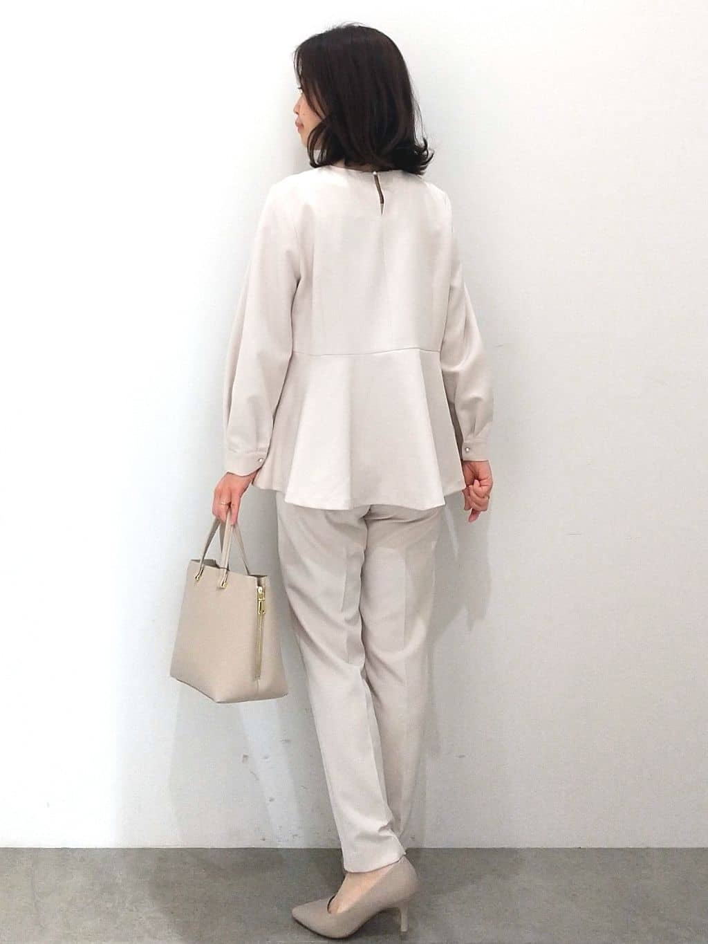 Matsuさんの「OPAQUE.CLIP｜【抗菌防臭加工/7cmヒール】ベーシックパンプス/通勤対応」を使ったコーディネート