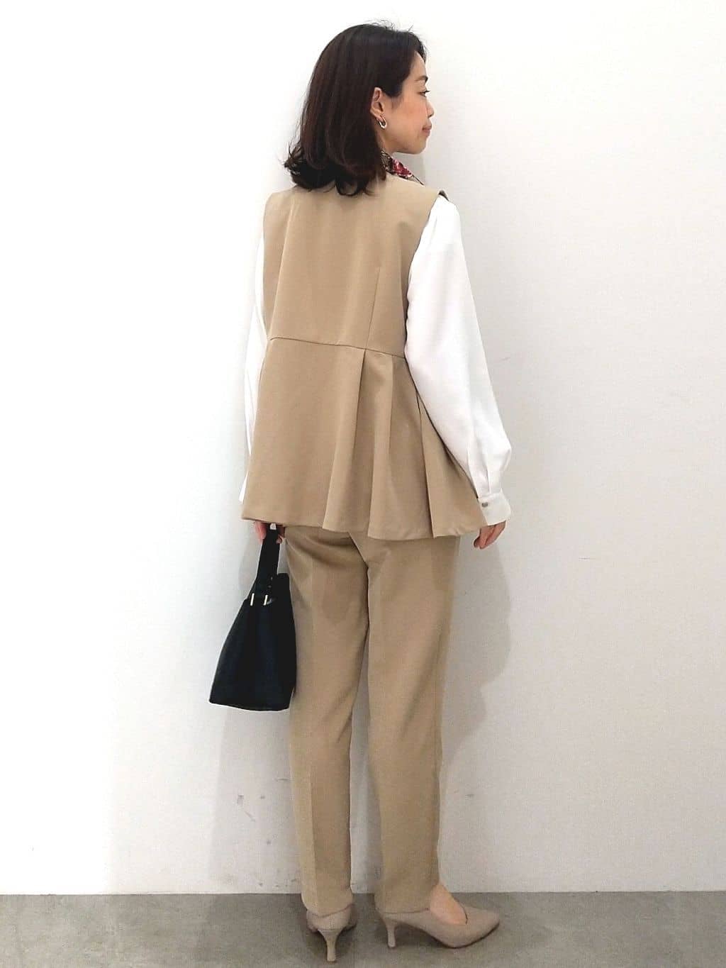 Matsuさんの「OPAQUE.CLIP｜【抗菌防臭加工/7cmヒール】ベーシックパンプス/通勤対応」を使ったコーディネート