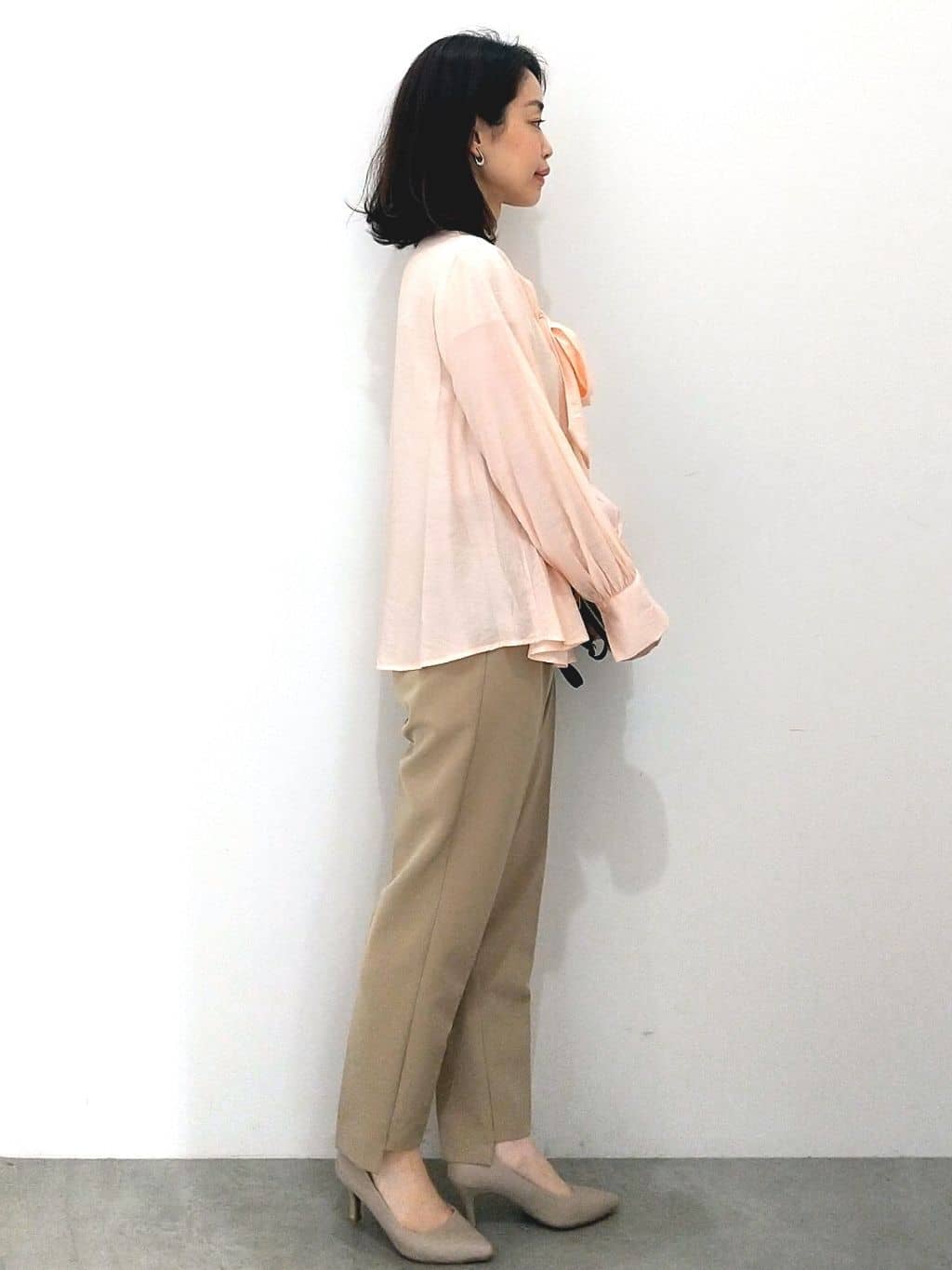Matsuさんの「OPAQUE.CLIP｜【抗菌防臭加工/7cmヒール】ベーシックパンプス/通勤対応」を使ったコーディネート
